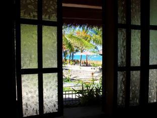 Nitivos Beach Resort Puerto Princesa Exterior photo